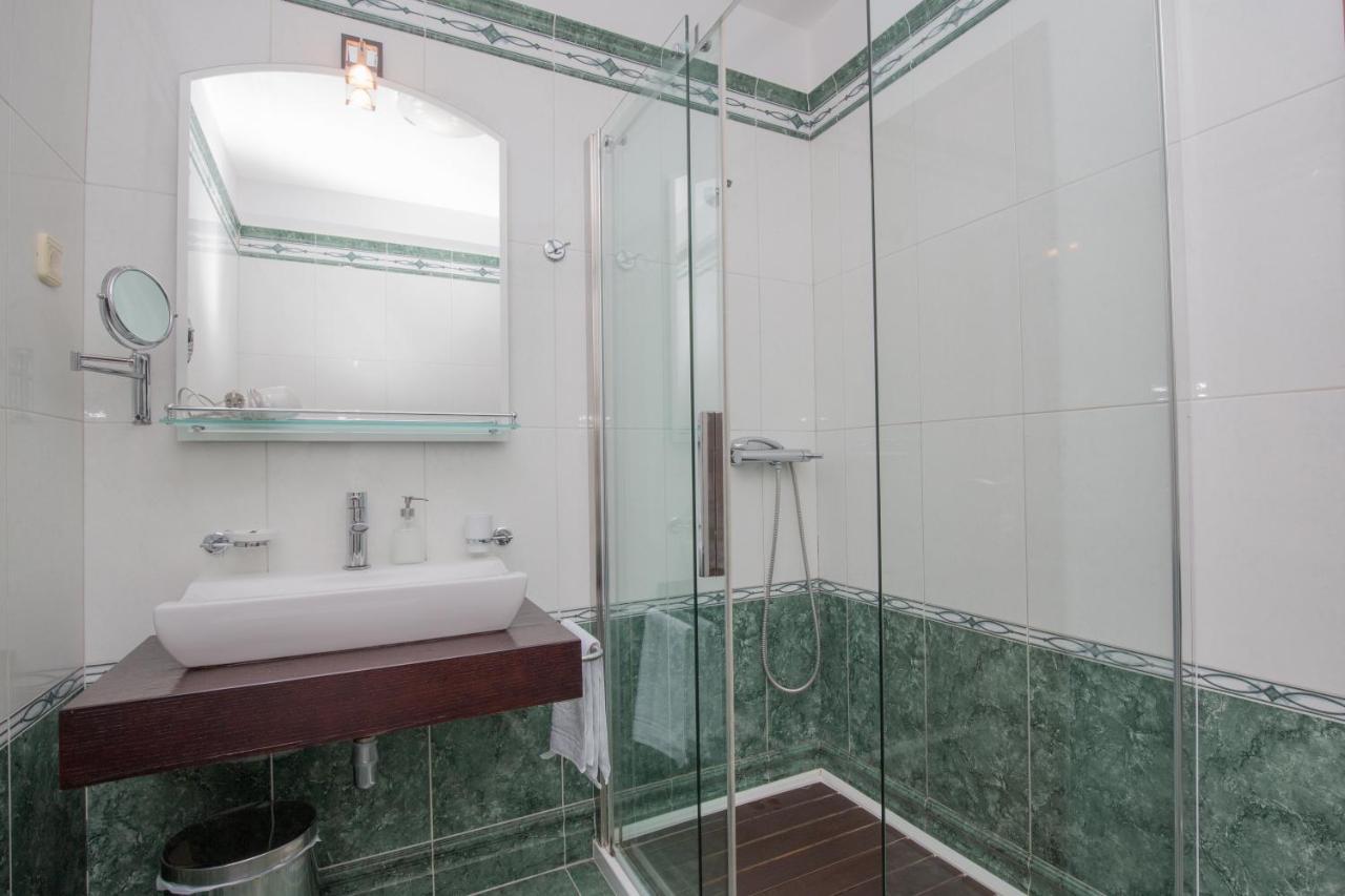 Rooms Plava Laguna พรีมอชเตน ภายนอก รูปภาพ