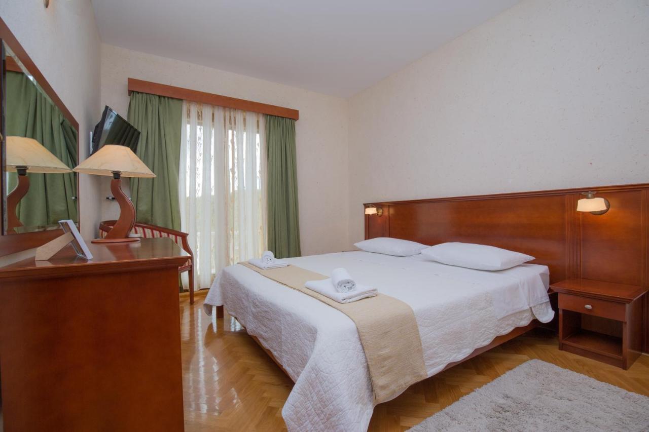 Rooms Plava Laguna พรีมอชเตน ภายนอก รูปภาพ